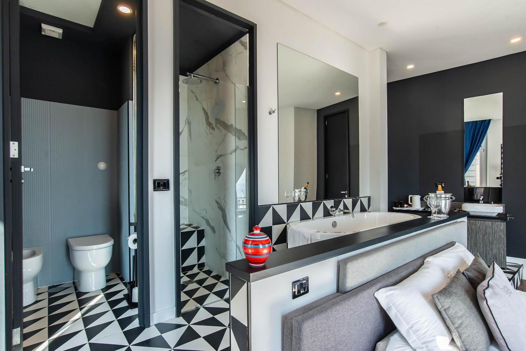 Gram Suites Napels Buitenkant foto