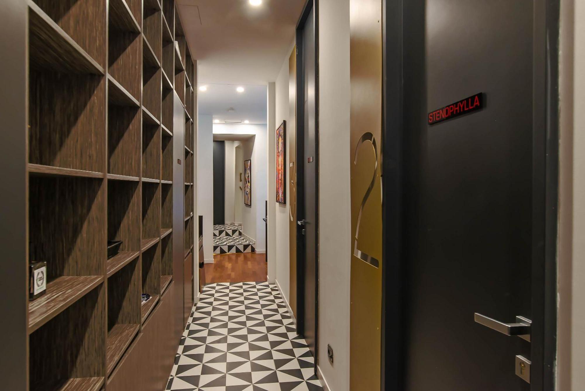 Gram Suites Napels Buitenkant foto
