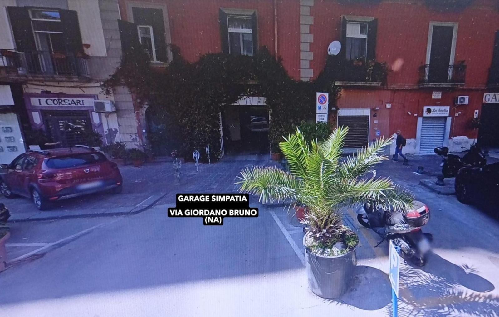 Gram Suites Napels Buitenkant foto